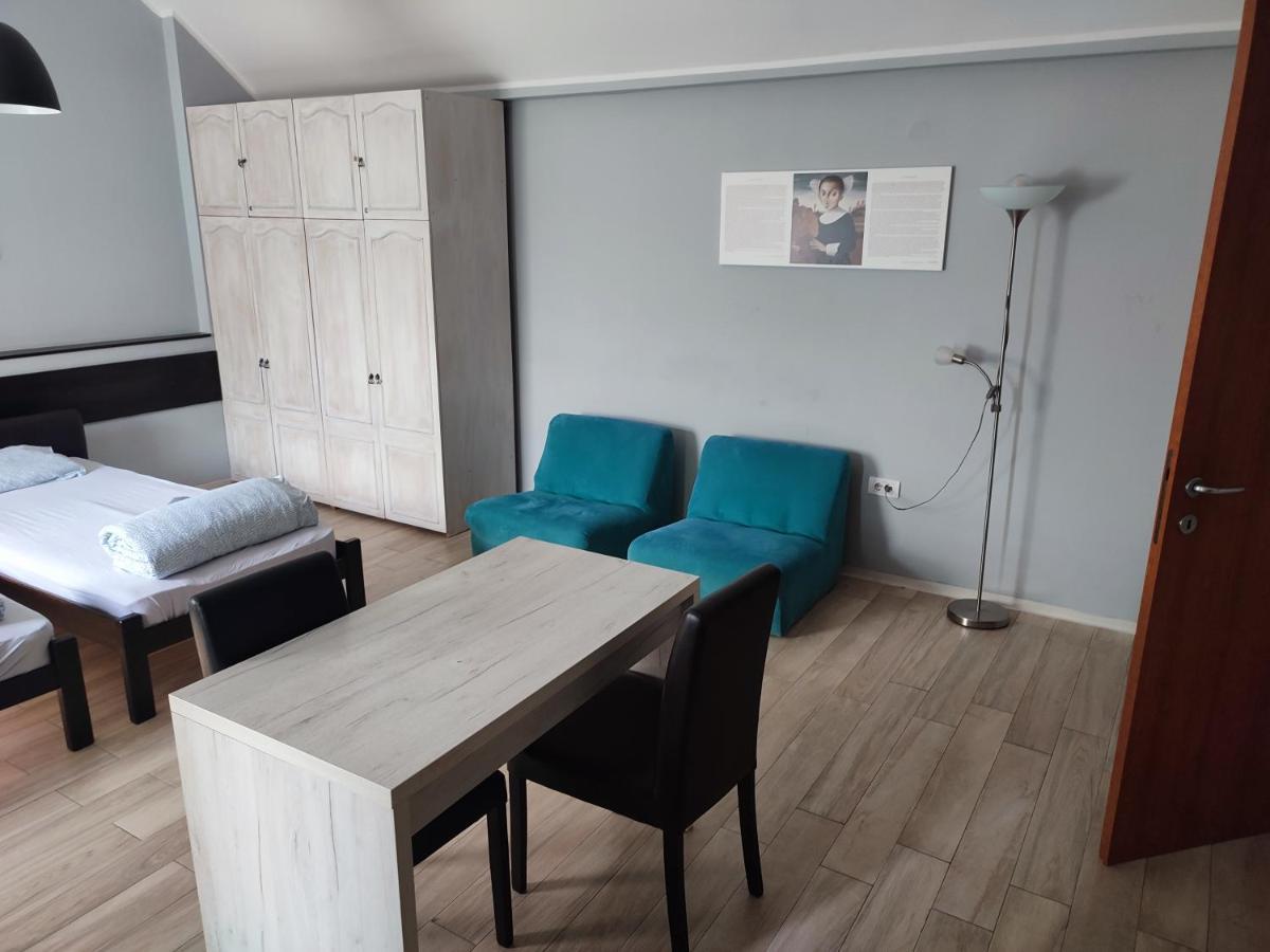 Centar Novi Sad-Studio No.4 Exteriör bild
